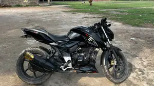 TVS Apache RTR 160 4V 2024 Black