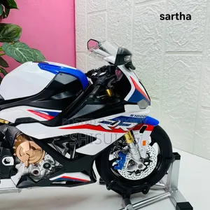 BMW S1000RR 1:8 Scale Die-Cast Model Motorcycle