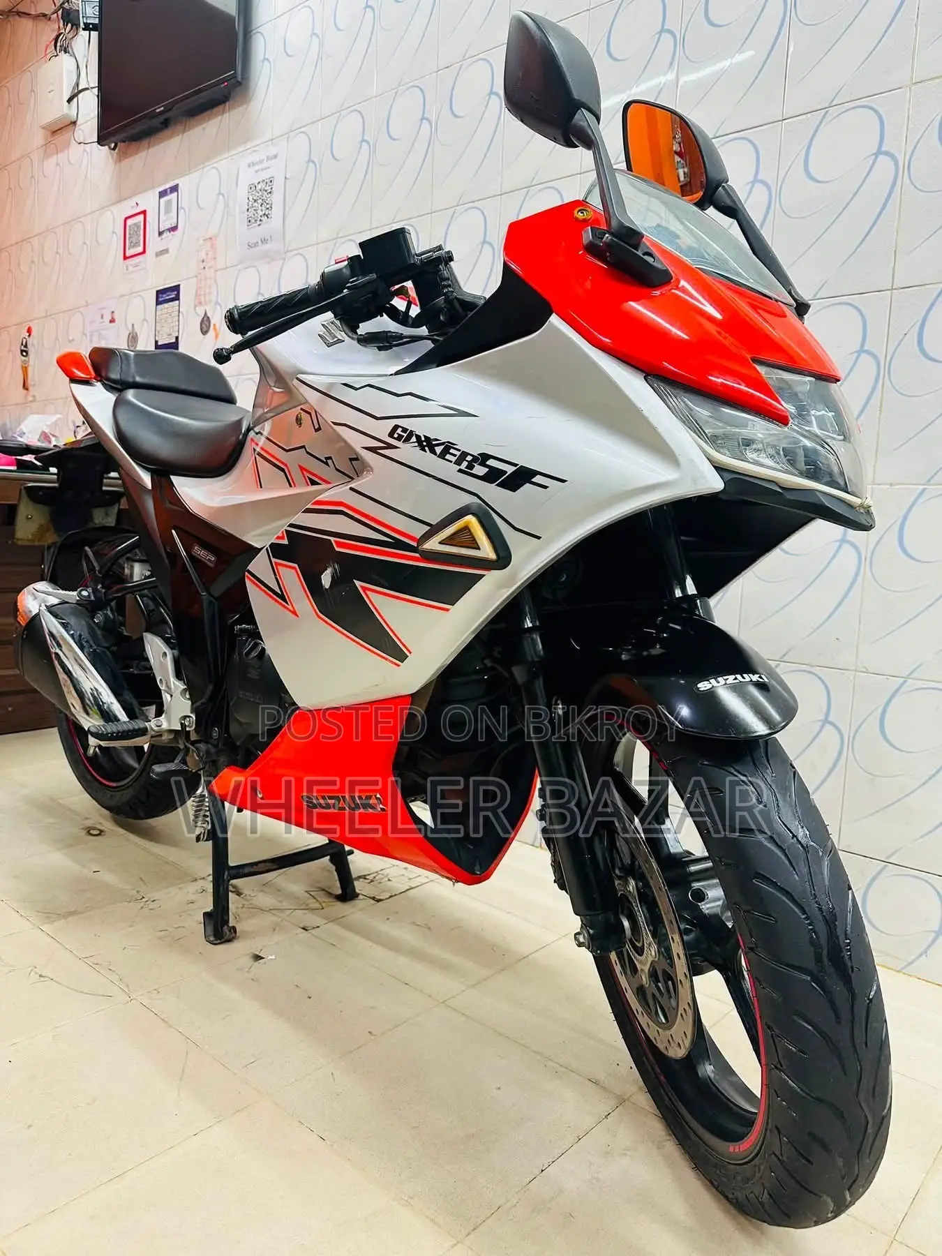 Suzuki Gixxer SF 2023 Orange