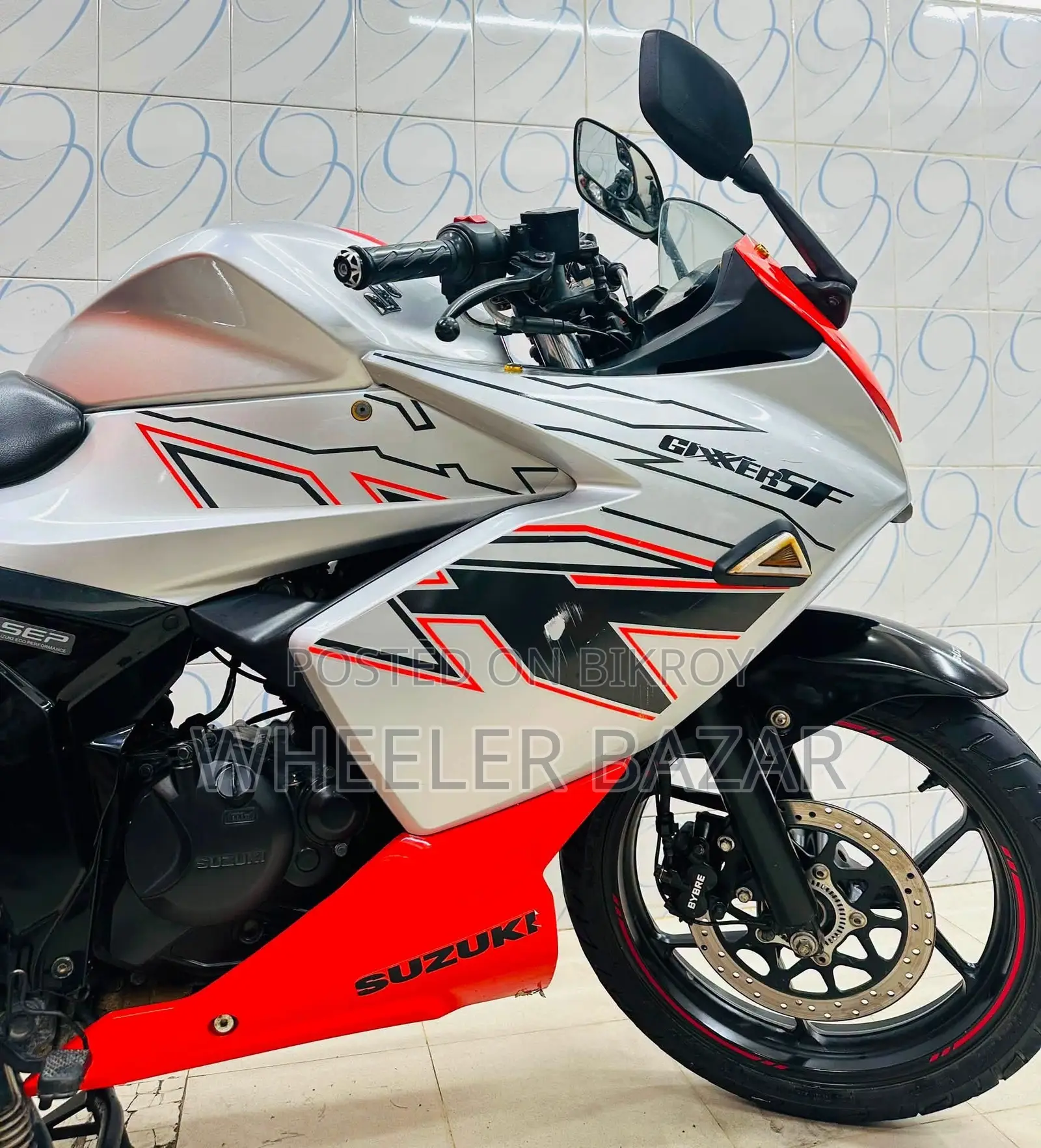 Suzuki Gixxer SF 2023 Orange
