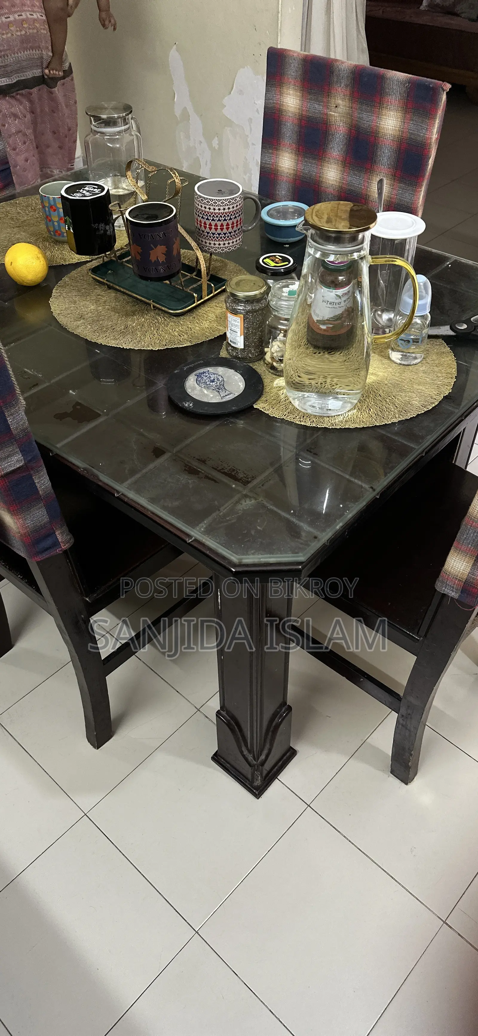 Dinning Table