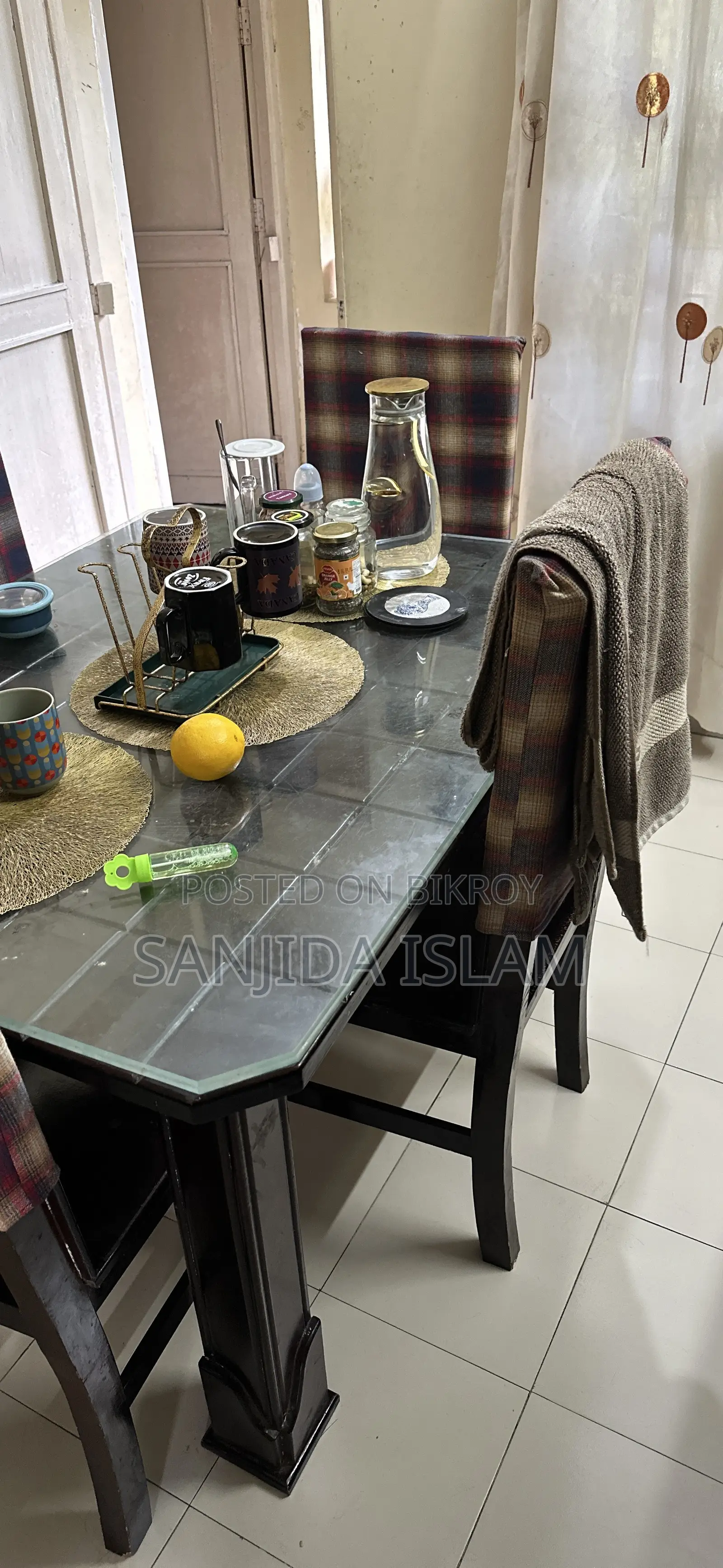 Dinning Table