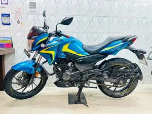 Hero Hunk 2022 Blue