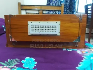 Surashree Harmonium in Excellent Condition.