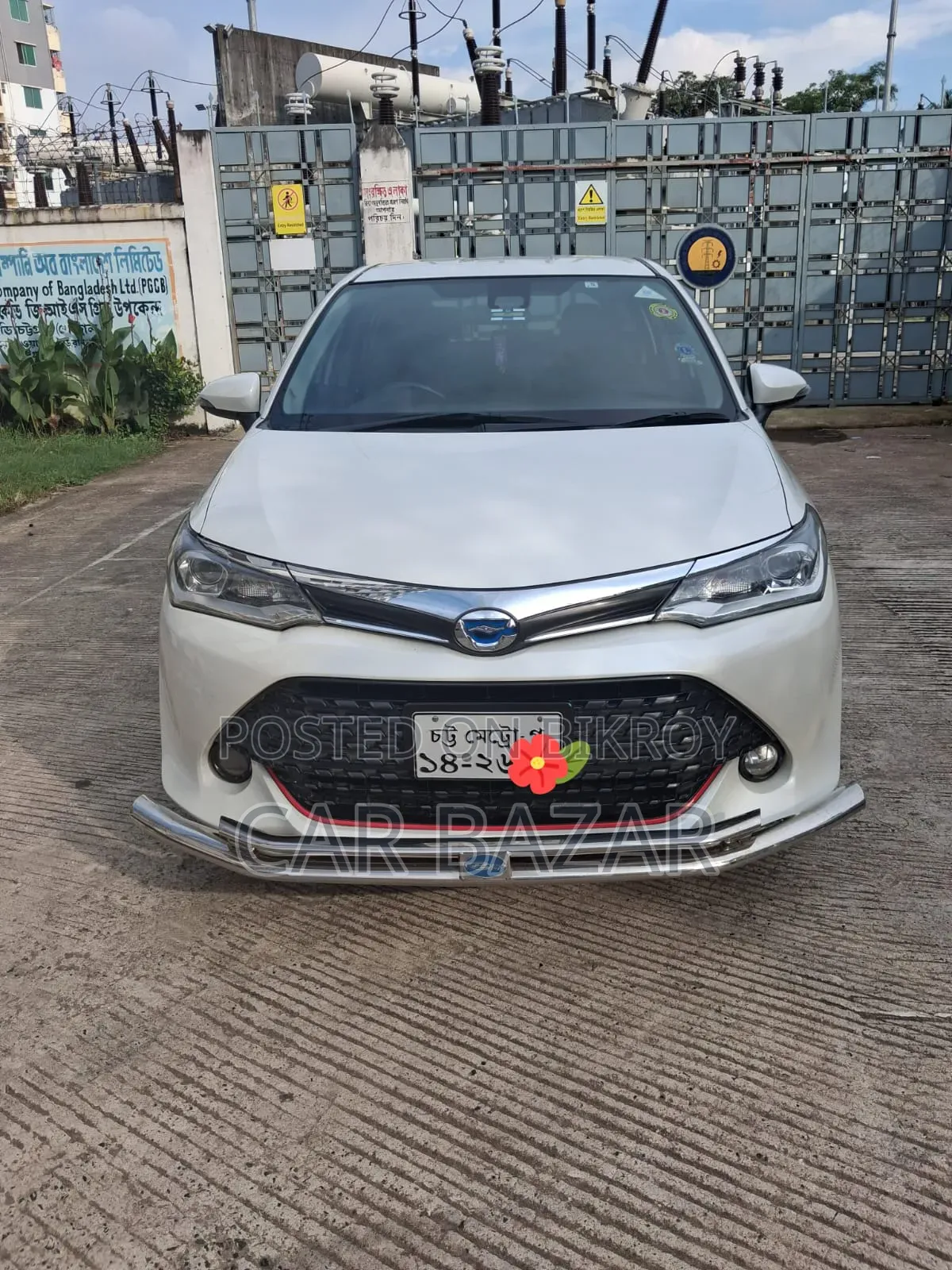 Toyota Corolla Fielder 1.5 Hybrid FWD 2017 Pearl