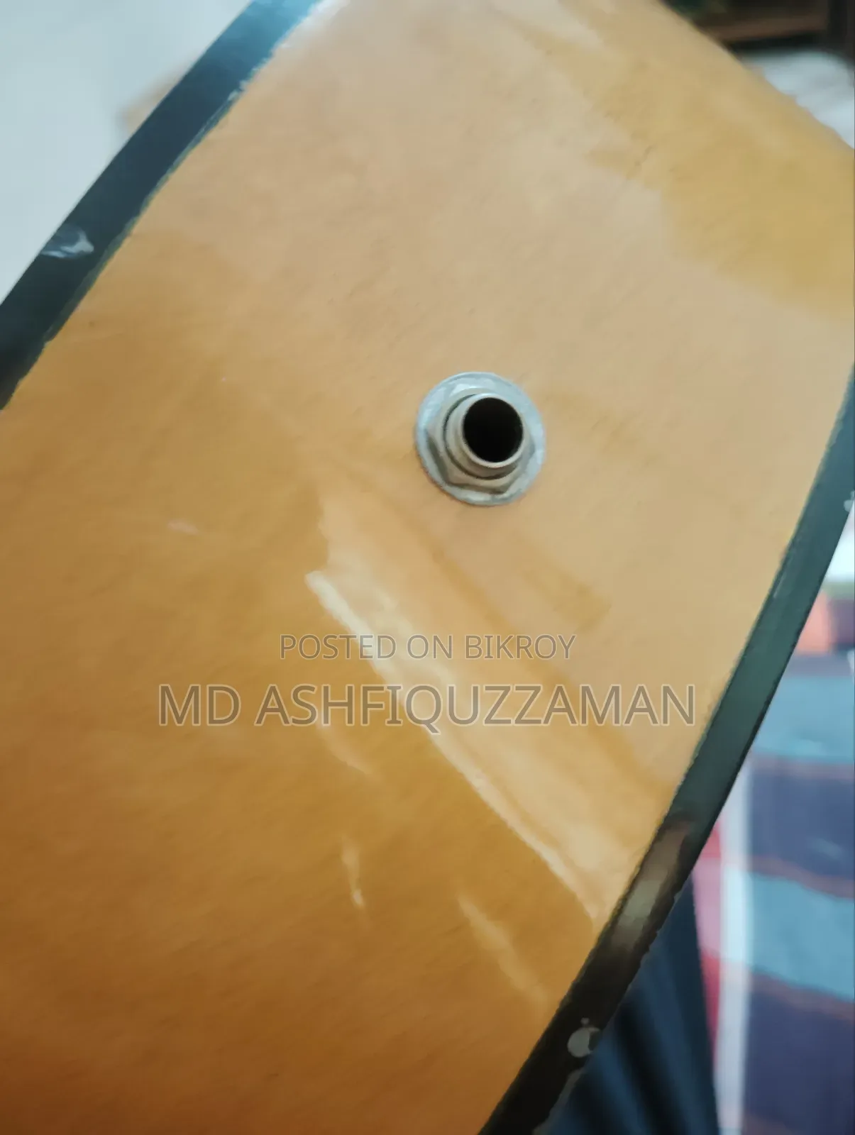 Signature Topaz 265 Acoustic Guitar