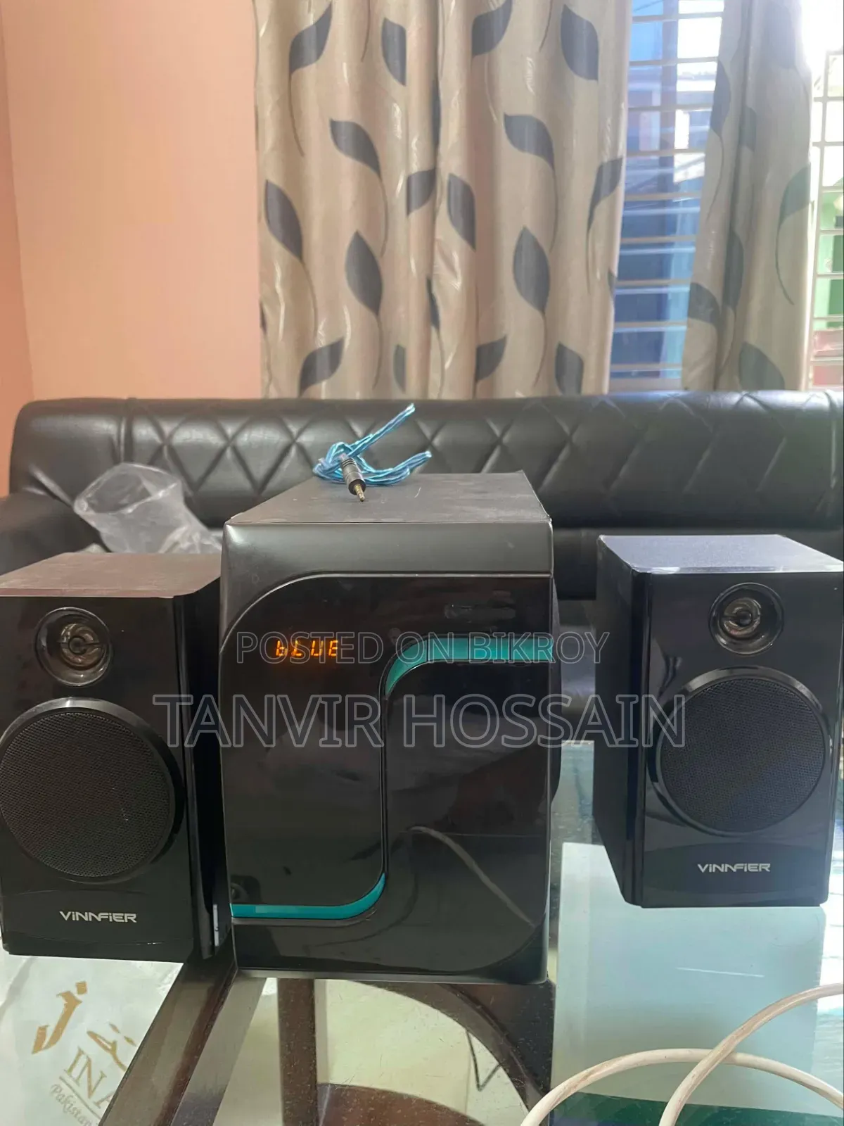 Bluetooth Desktop Speaker