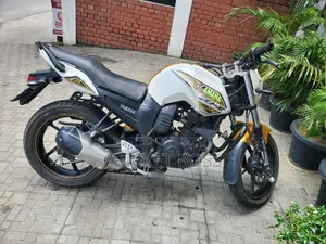 Yamaha FZ 2014 White