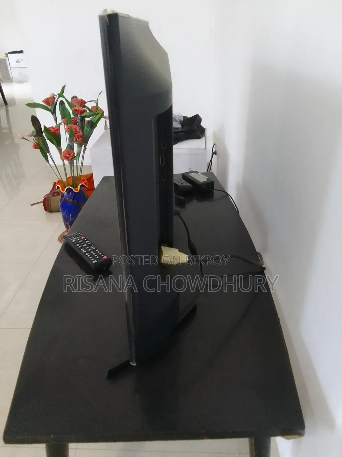 32 Inch Flat Screen TV