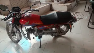 Honda 2007 Red