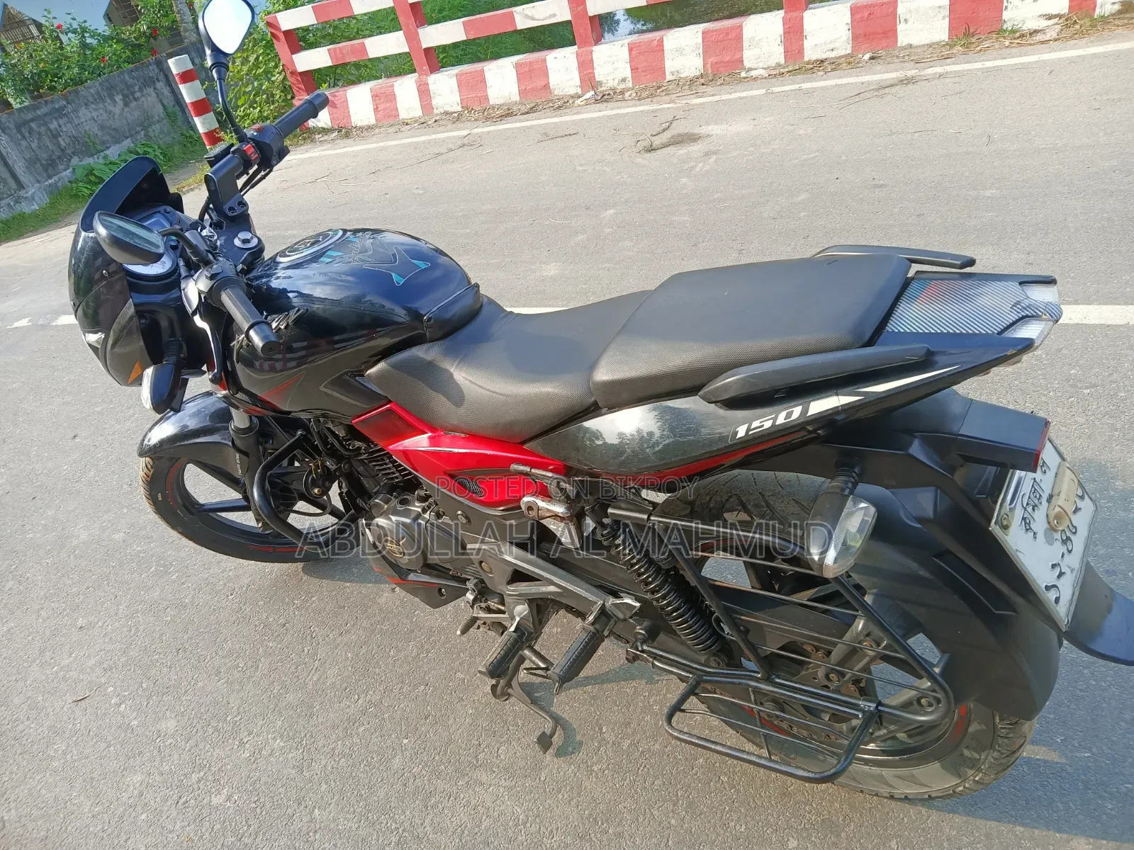 Bajaj Pulsar 150 2019 Red