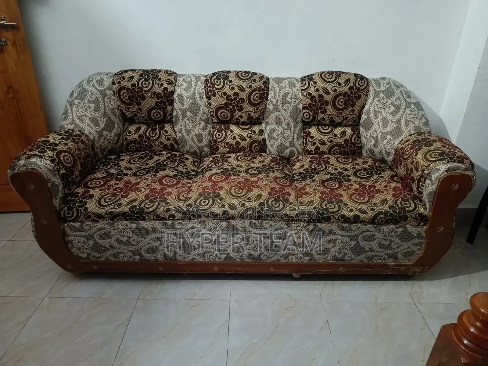 Sofa With Red Cover