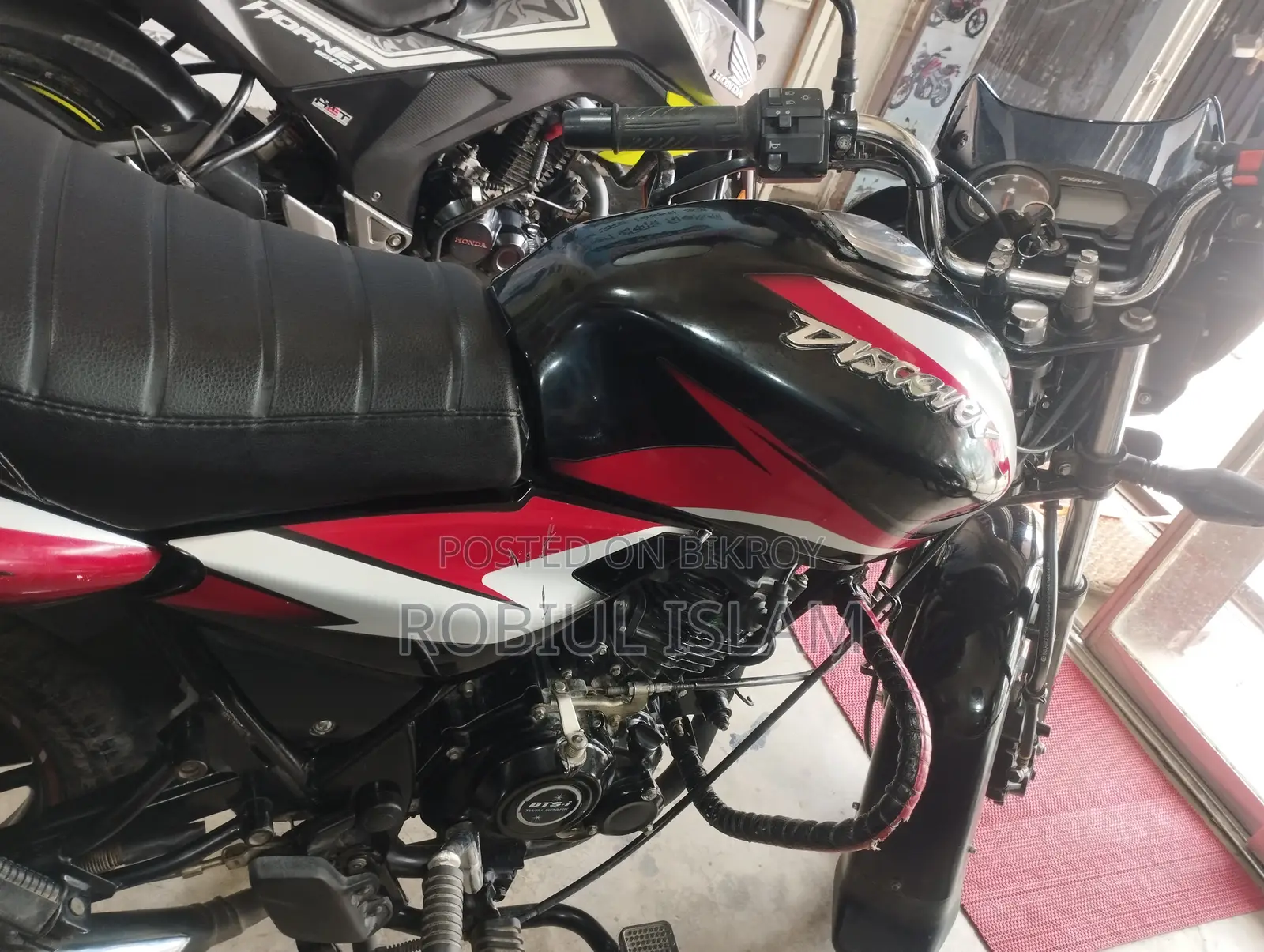 Bajaj Discover 125 2023 Black
