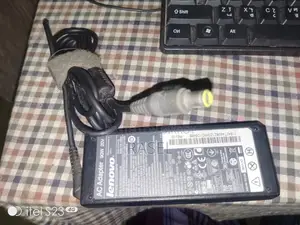 Lenovo মোটা পিন চার্জার