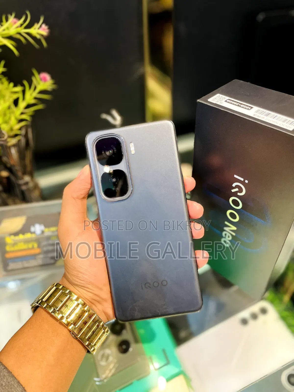 iQOO 256 GB Black