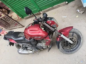 Yamaha FZ 2012 Red