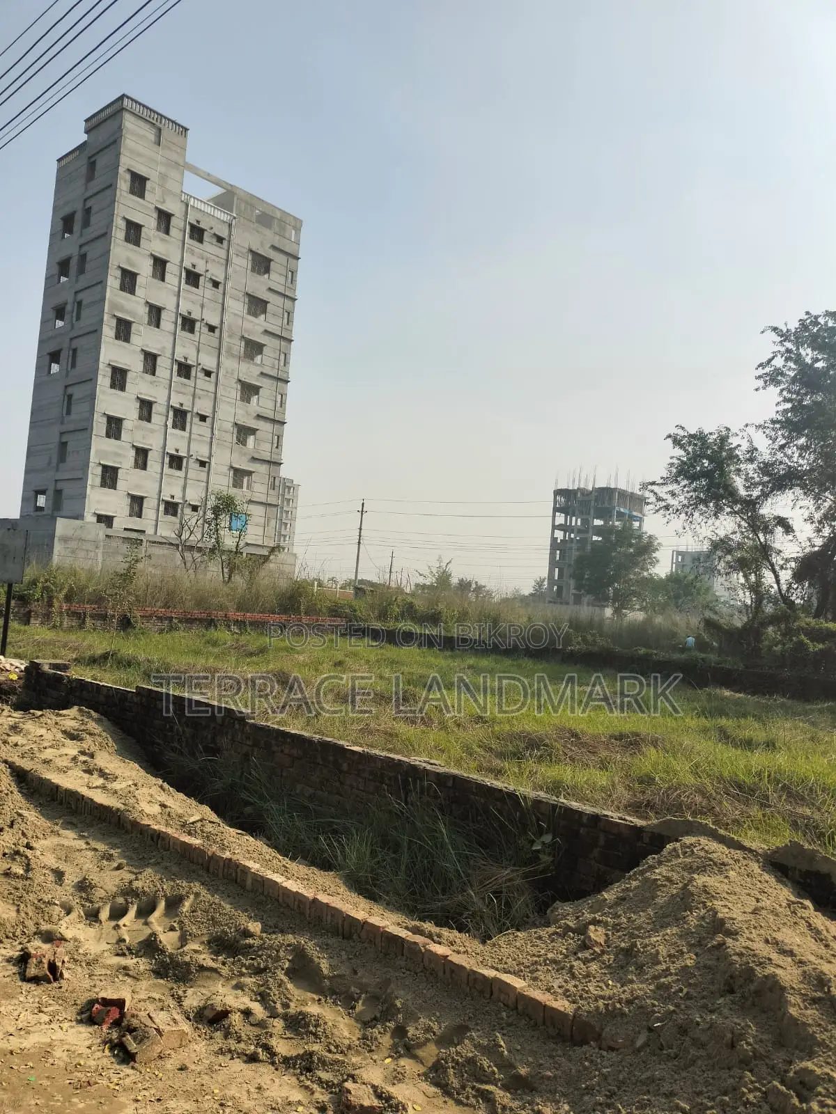 এম ব্লকে দক্ষিণমুখী প্লট