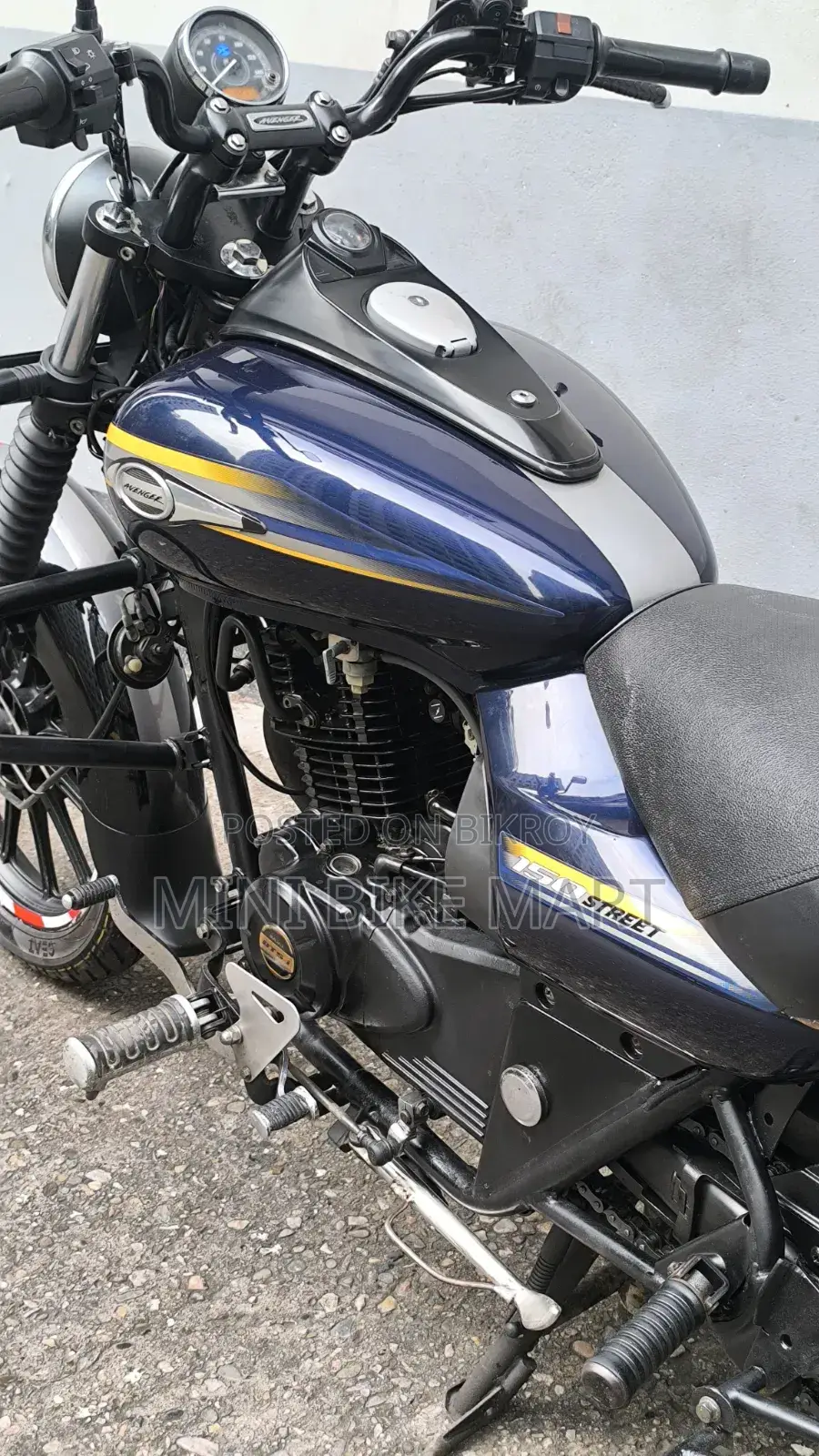 Bajaj Avenger 150 Street 2017 Blue