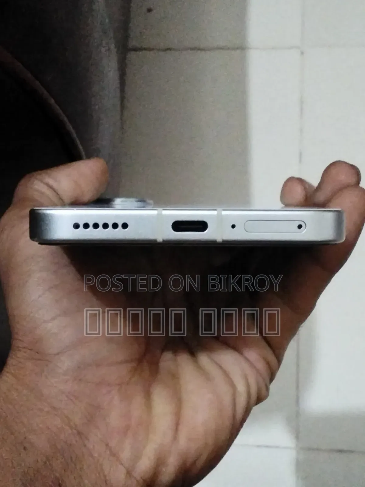 সিম্ফনি রেডমি টার্বো ৪ প্রো ২৫৬ জিবি হোয়াইট