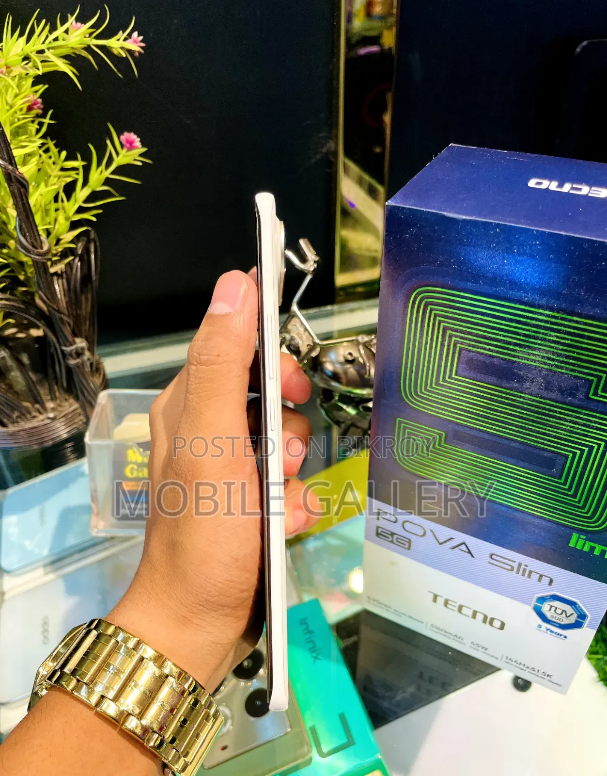 Tecno Pova Slim 5G 256 GB White