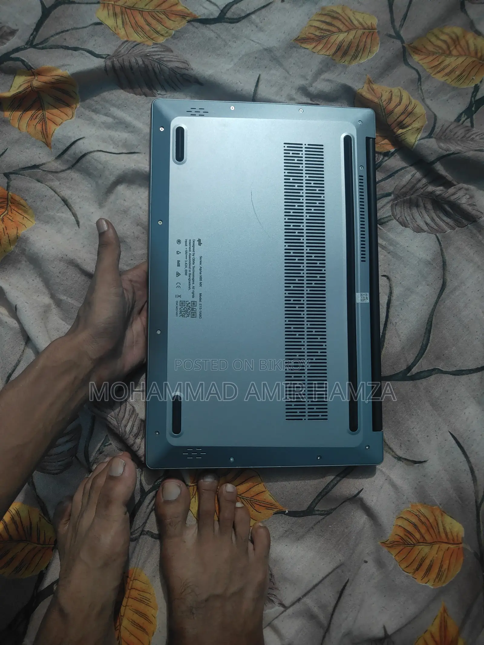 New Laptop 8GB Intel SSD 256GB