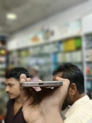 অ্যাপল আইফোন ১৬ প্রো ম্যাক্স ২৫৬ জিবি গোল্ড