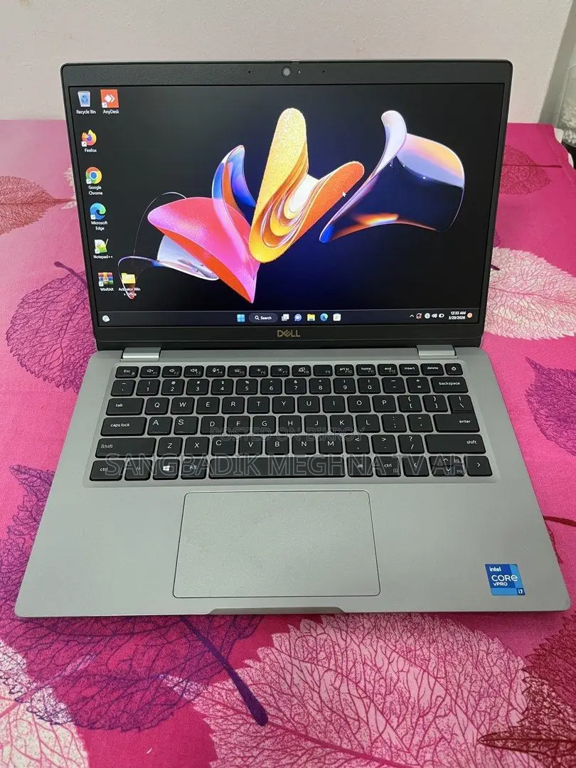 Laptop Dell 3GB Intel SSD 256GB