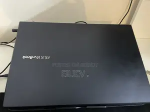 Laptop ASUS X550LC 8GB Intel Core I5 HDD+SSD 1T