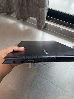 Laptop ASUS X550LC 8GB Intel Core I5 HDD+SSD 1T