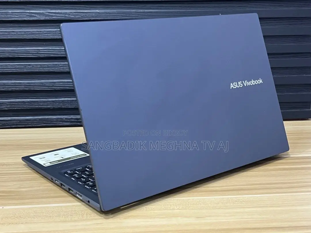 Laptop ASUS 3GB Intel SSD 256GB