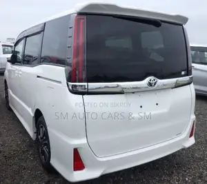 Toyota Noah 2021 Pearl