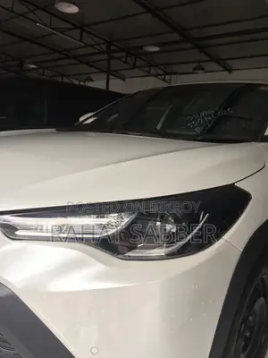 Toyota Corolla Cross 1.8 Hybrid FWD 2021 Pearl
