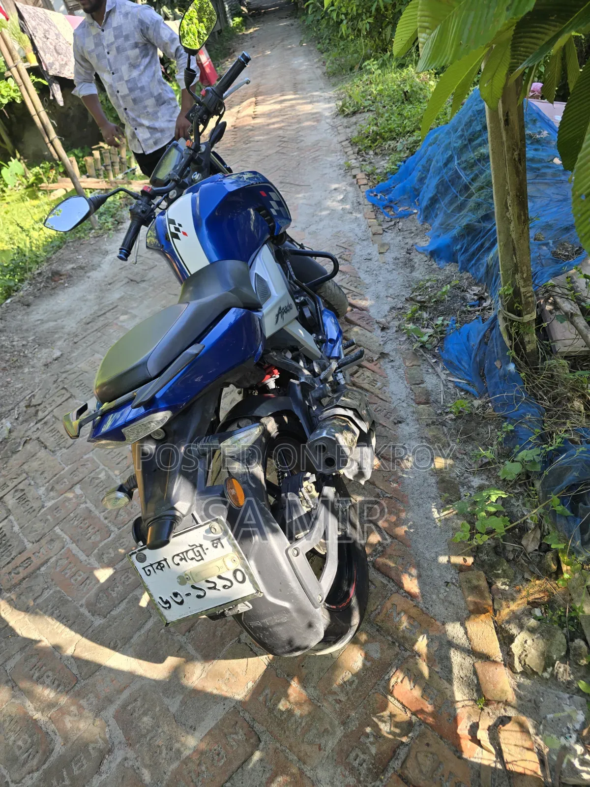 TVS Apache RTR 160 4V 2021 Blue
