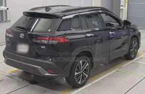 Toyota Corolla Cross 1.8 Hybrid FWD 2022 Black