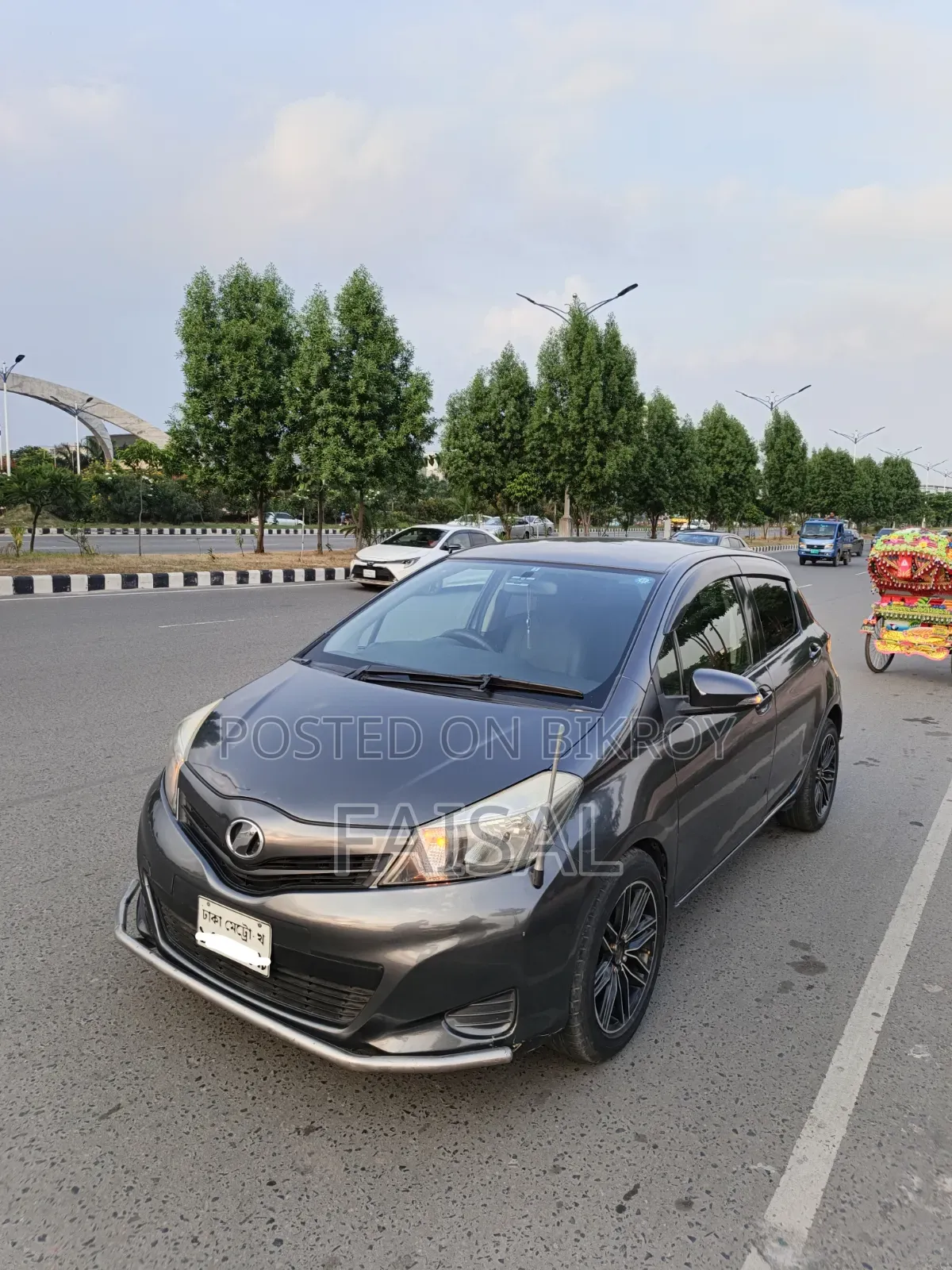 Toyota Vitz 2011 Gray