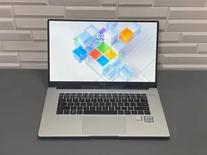 Laptop Huawei 4GB Intel SSD 500GB