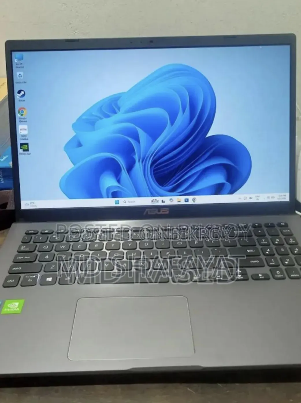 Laptop ASUS VivoBook X540SA 8GB Intel Core I5 SSHD+SSD 512GB