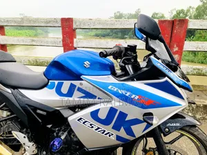 Suzuki Gixxer SF 2023 Silver
