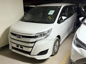 Toyota Noah 2021 Pearl