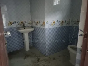 Ground Floor 1900 SFT Restaurant Rent for Gulshan 2