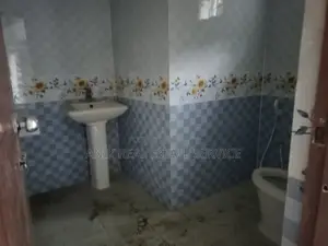 Ground Floor 1900 SFT Restaurant Rent for Gulshan 2