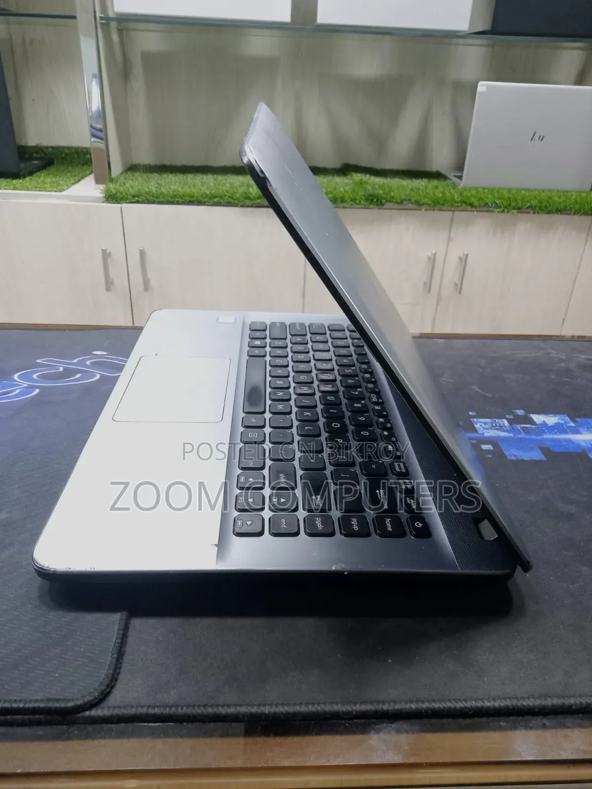 Laptop ASUS X45A 8GB Intel Core I3 HDD+SSD 128GB