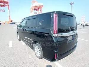 Toyota Noah 2021 Black