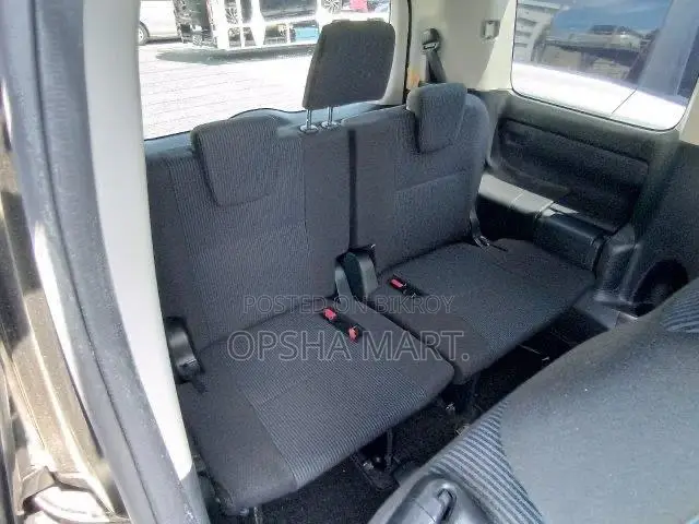 Toyota Noah 2021 Black