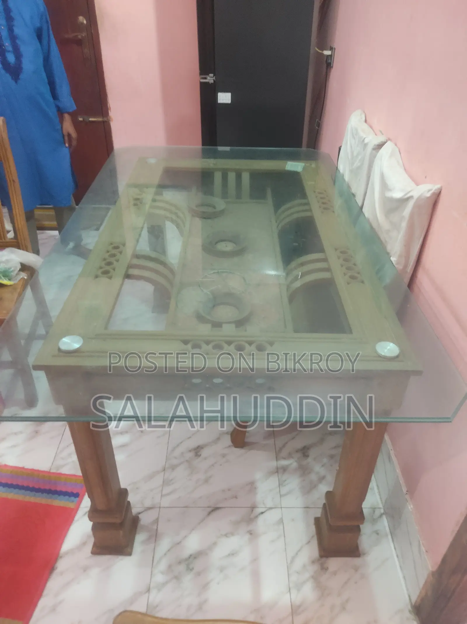 Dinning Table