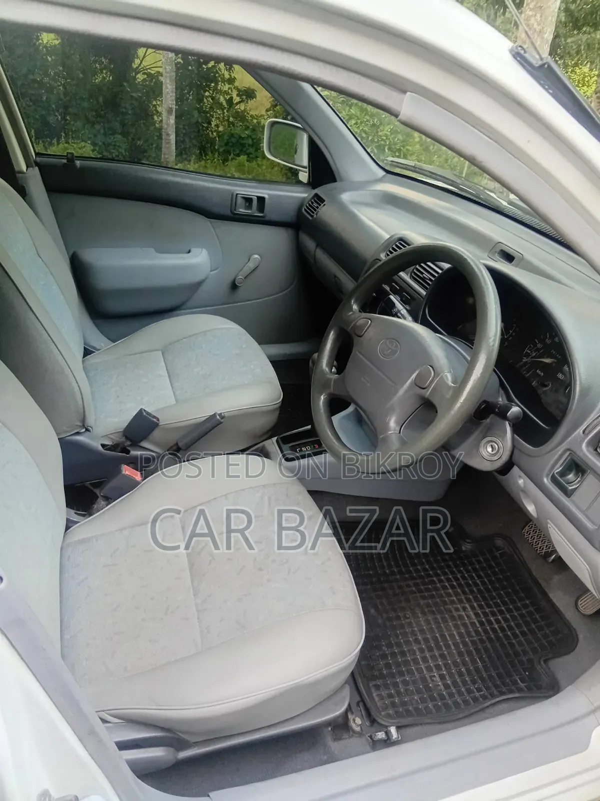 Toyota Starlet 1997 White