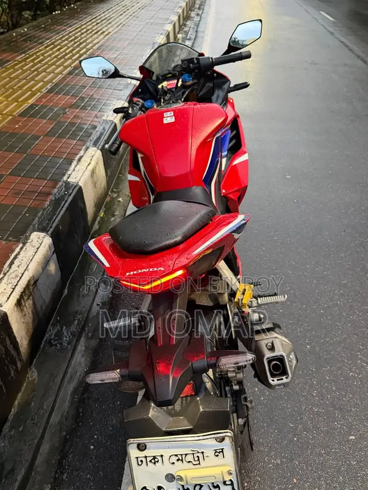 Honda CBR 2021 Red