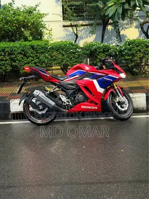 Honda CBR 2021 Red