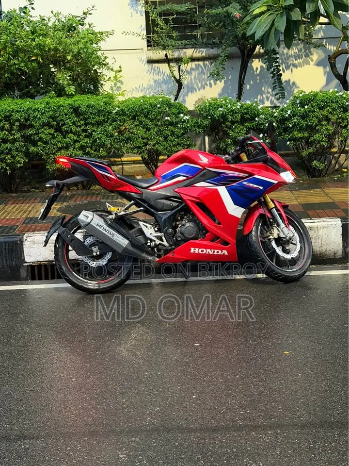 Honda CBR 2021 Red
