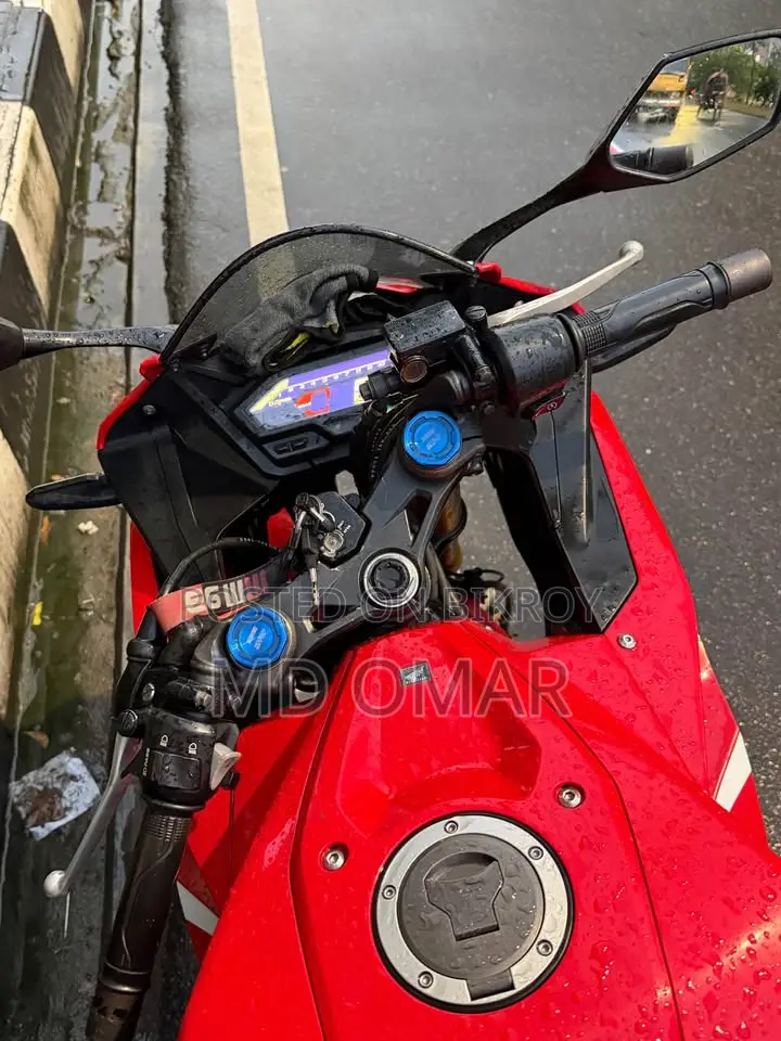 Honda CBR 2021 Red